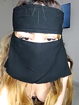 milissa0 online show from April 11, 9:29 pm