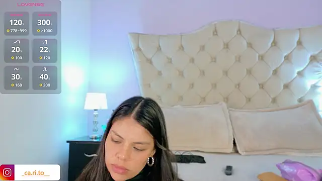 Snapshot of CarolineNasty chatting on February 21, 8:11 pm CarolineNasty online show from February 21, 8:11 pm