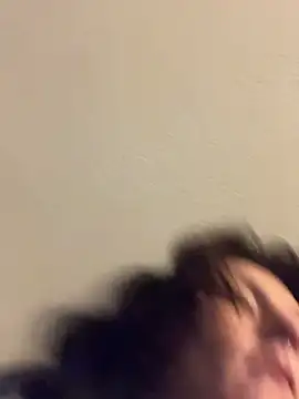 Snapshot of 2brokegirlz chatting on March 20, 8:40 pm 2brokegirlz online show from March 20, 8:40 pm