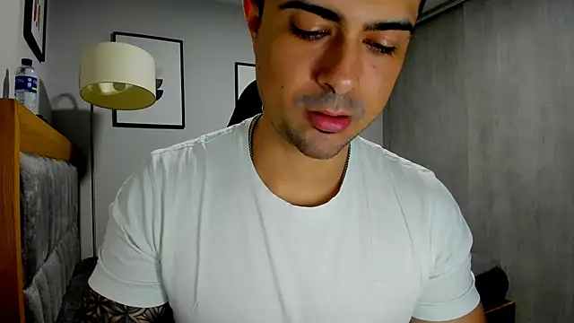 Dante Storm online show from January 8, 2:39 am