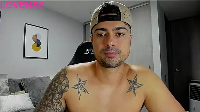 Snapshot of Dante_Storm chatting on September 21, 6:57 pm Dante Storm online show from September 21, 6:57 pm
