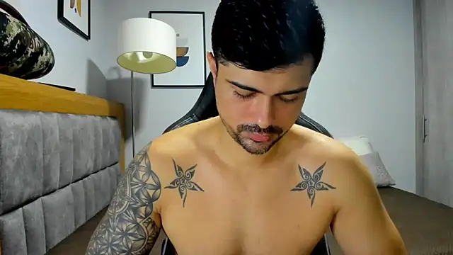 Dante Storm online show from December 18, 2:38 am