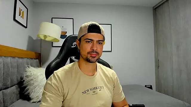 Dante Storm online show from November 7, 6:29 am