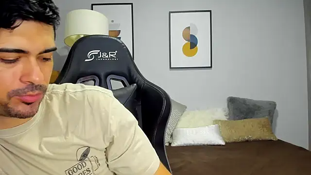 Dante Storm online show from December 15, 4:07 am