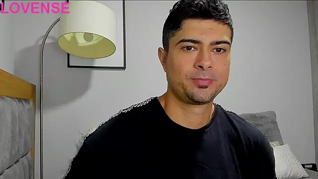 Snapshot of Dante_Storm chatting on October 14, 9:54 am Dante Storm online show from October 14, 9:54 am