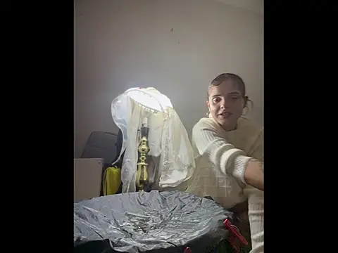 LoganPeny online show from January 14, 9:57 am