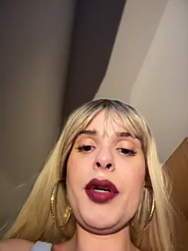 LoganPeny online show from March 19, 5:40 am