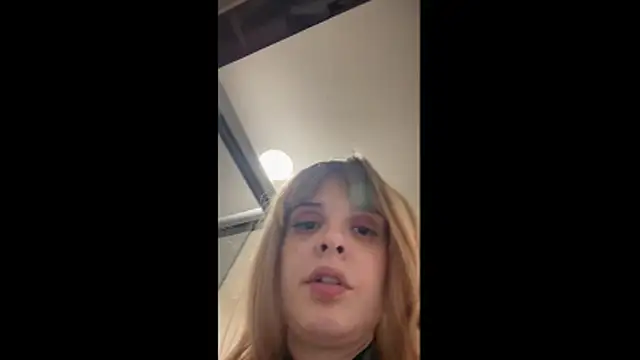 LoganPeny online show from April 24, 9:33 am
