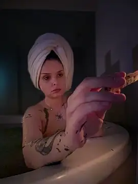 LoganPeny online show from December 17, 7:08 pm