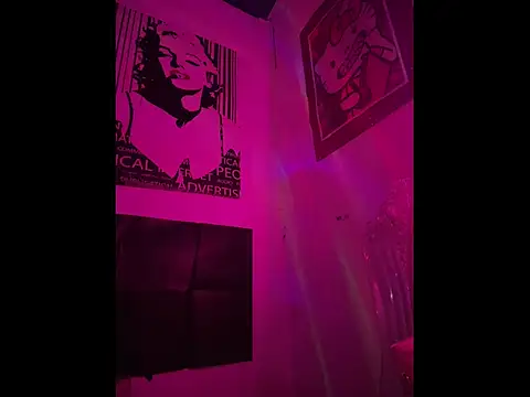 LoganPeny online show from March 31, 4:47 am