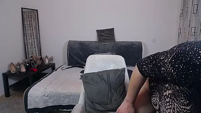 SharronAlexa online show from March 18, 8:06 am