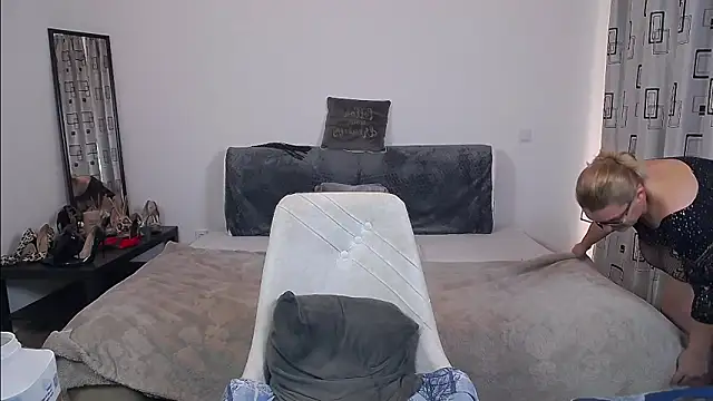 SharronAlexa online show from January 17, 11:25 am