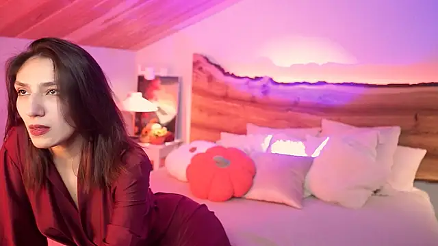 Snapshot of RoxannaG chatting on October 14, 11:47 pm RoxannaG online show from October 14, 11:47 pm