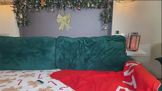 bunnyclide  online show from December 19, 10:28 am