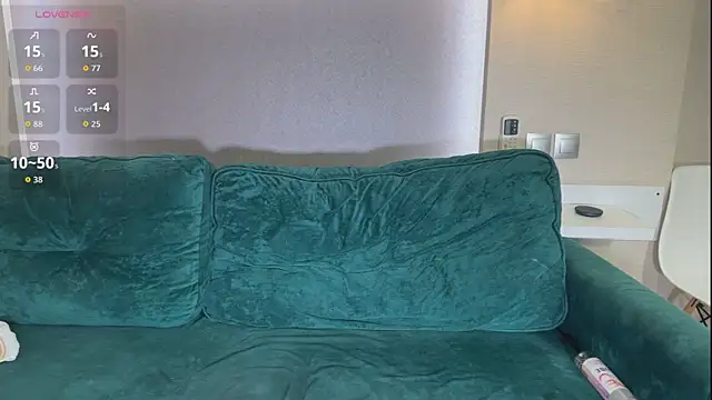 bunnyclide  online show from December 5, 9:19 am