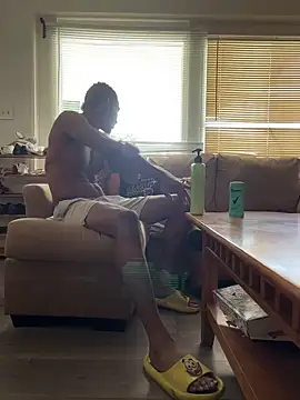 Snapshot of Foxdaguy chatting on October 8, 6:41 pm Foxdaguy online show from October 8, 6:41 pm