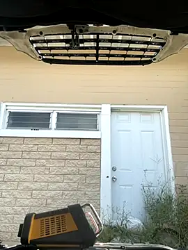 Snapshot of Foxdaguy chatting on September 20, 3:50 pm Foxdaguy online show from September 20, 3:50 pm