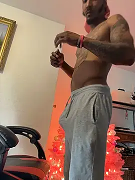 Foxdaguy online show from December 19, 2:41 pm