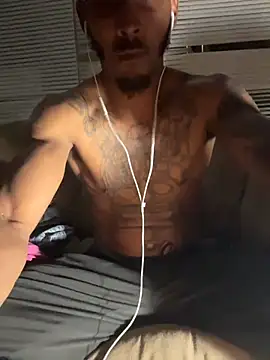 Foxdaguy online show from December 2, 6:48 am