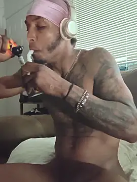 Foxdaguy online show from April 8, 1:01 pm