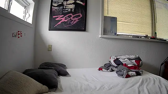 Foxdaguy online show from February 17, 4:15 pm