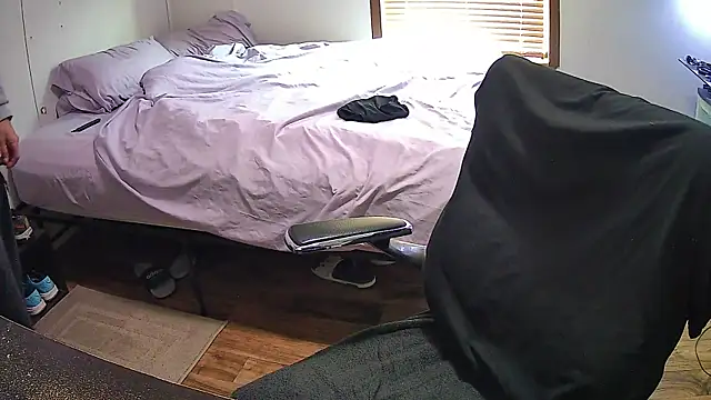 Muffdiver718 online show from March 19, 12:34 pm