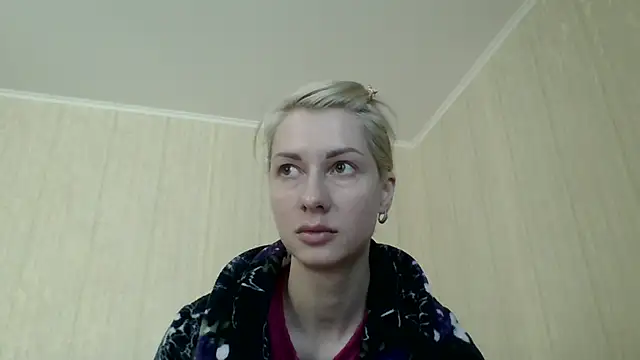 Snapshot of _Black-Panther_ chatting on June 19, 8:20 am Black-Panther online show from June 19, 8:20 am