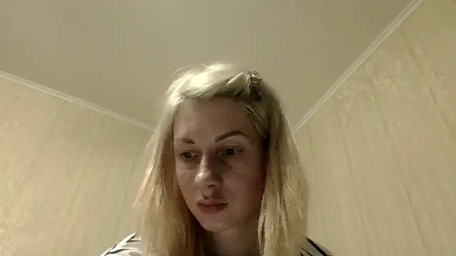 Snapshot of _Black-Panther_ chatting on June 27, 6:25 pm Black-Panther online show from June 27, 6:25 pm