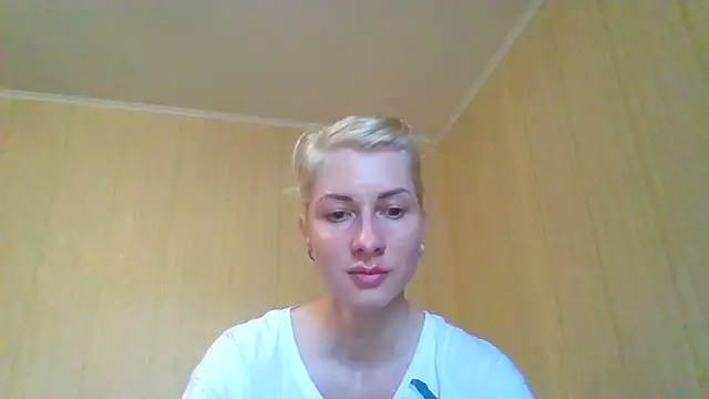 Snapshot of _Black-Panther_ chatting on June 11, 4:04 pm Black-Panther online show from June 11, 4:04 pm