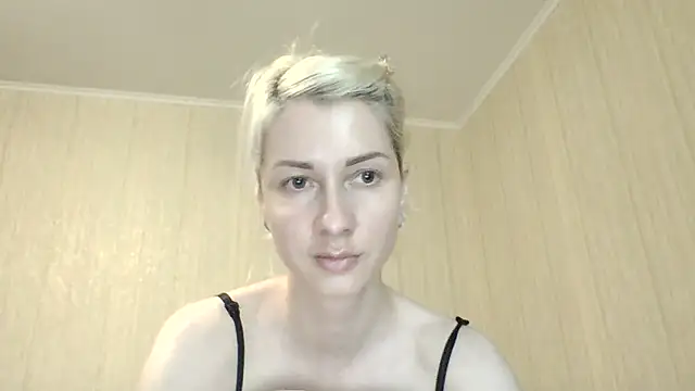 Snapshot of _Black-Panther_ chatting on June 28, 1:39 pm Black-Panther online show from June 28, 1:39 pm