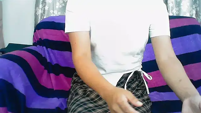 LAYLA 600 online show from November 13, 9:46 am