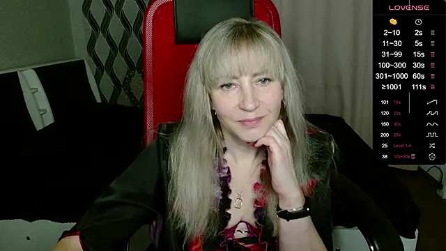 Snapshot of ganet469 chatting on October 6, 2:13 am ganet469 online show from October 6, 2:13 am