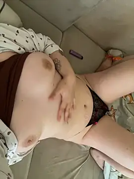 Snapshot of IMHORNYWET chatting on September 30, 9:48 am IMHORNYWET online show from September 30, 9:48 am