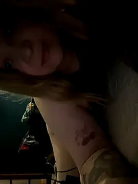 Snapshot of IMHORNYWET chatting on September 28, 2:35 pm IMHORNYWET online show from September 28, 2:35 pm