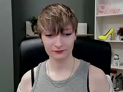hottieBlair online show from October 21, 6:13 am