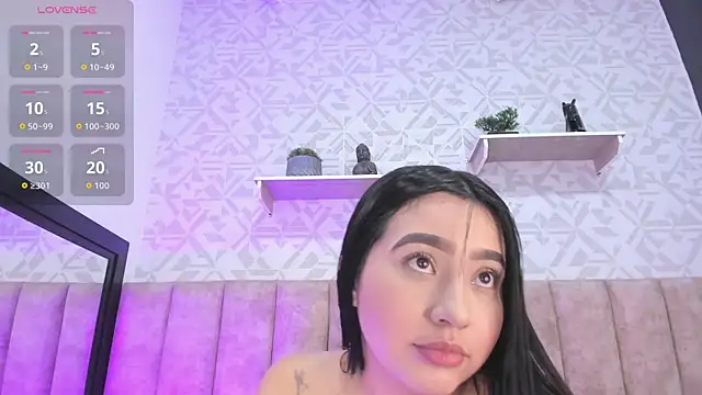 Snapshot of MelinaCruz chatting on October 30, 4:11 am MelinaCruz online show from October 30, 4:11 am