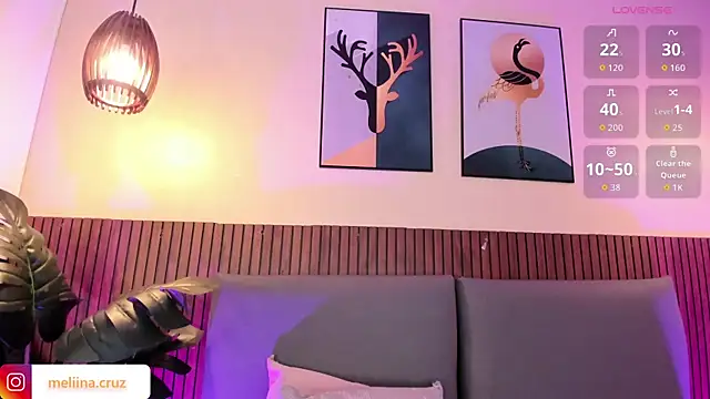 MelinaCruz online show from April 8, 12:56 am