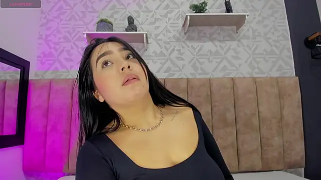 MelinaCruz online show from December 17, 4:06 am