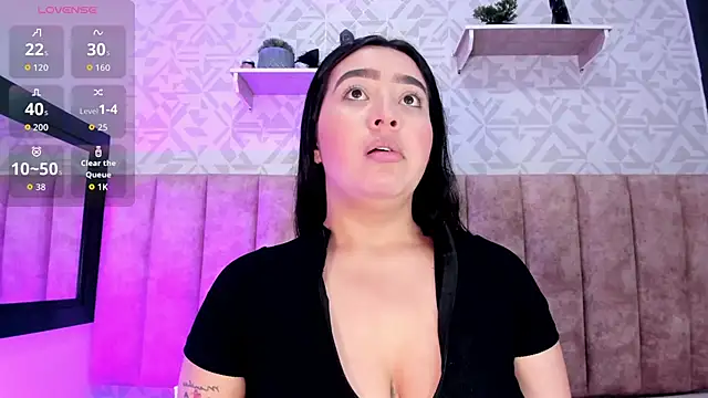 Snapshot of MelinaCruz chatting on October 4, 4:03 am MelinaCruz online show from October 4, 4:03 am