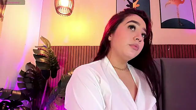 MelinaCruz online show from May 23, 2:21 am