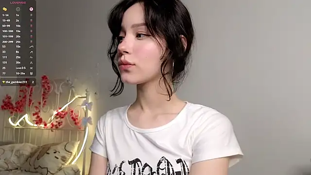 glamourr online show from March 7, 9:48 am