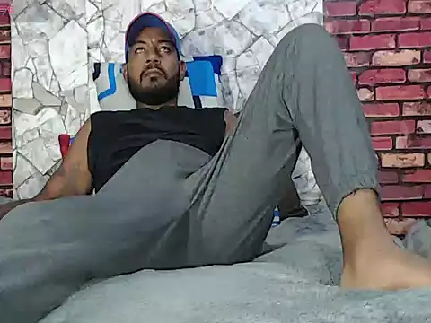 BladeFoxxx1 online show from March 28, 2:56 am