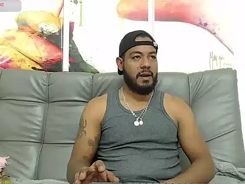 BladeFoxxx1 online show from October 23, 5:39 am