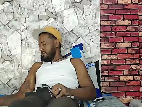 BladeFoxxx1 online show from March 31, 3:30 am