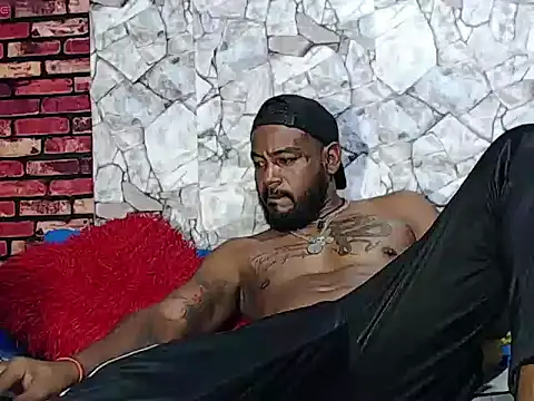 BladeFoxxx1 online show from February 23, 4:14 am