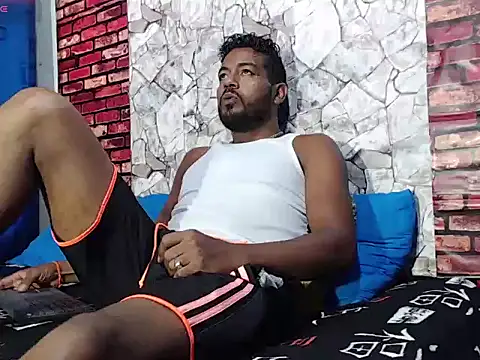 BladeFoxxx1 online show from March 11, 12:43 pm