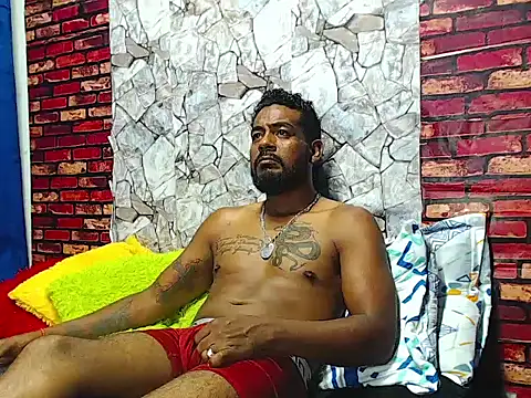 Snapshot of BladeFoxxx1 chatting on July 18, 12:19 am BladeFoxxx1 online show from July 18, 12:19 am