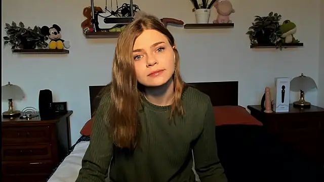 HaleyReedme online show from February 11, 8:03 am