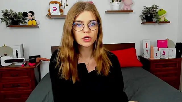 HaleyReedme online show from March 24, 7:08 am