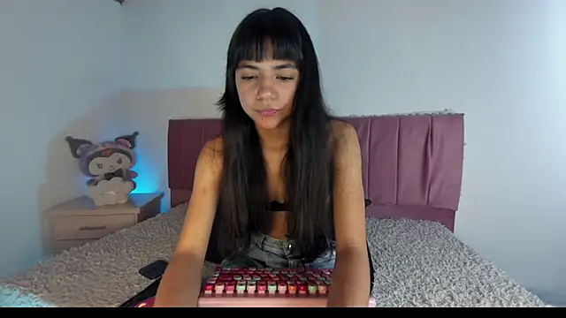 Snapshot of kitty-kryss chatting on September 23, 2:02 pm kitty-kryss online show from September 23, 2:02 pm